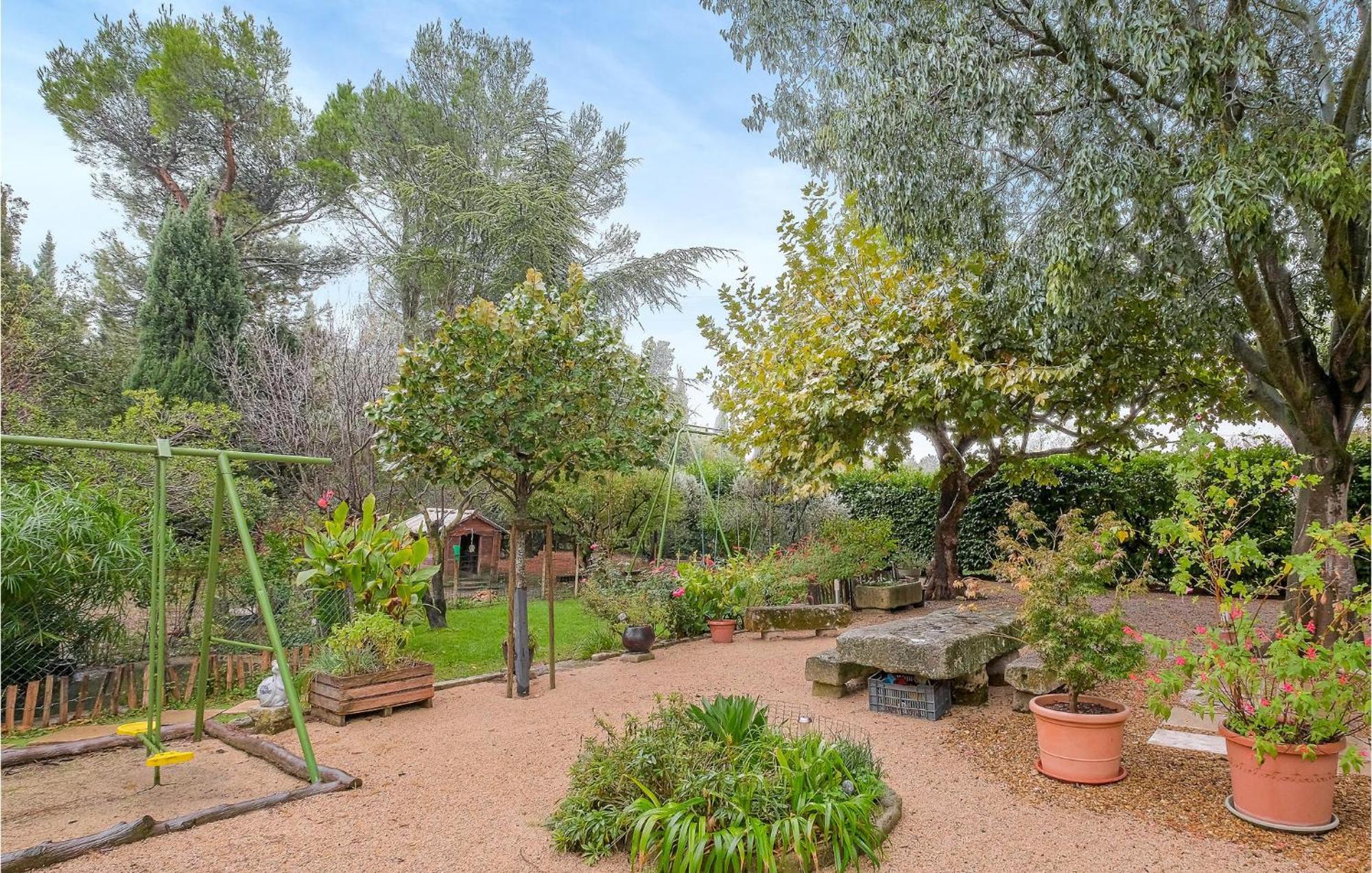 Beautiful Home In Saint-Rémy-de-Provence Buitenkant foto