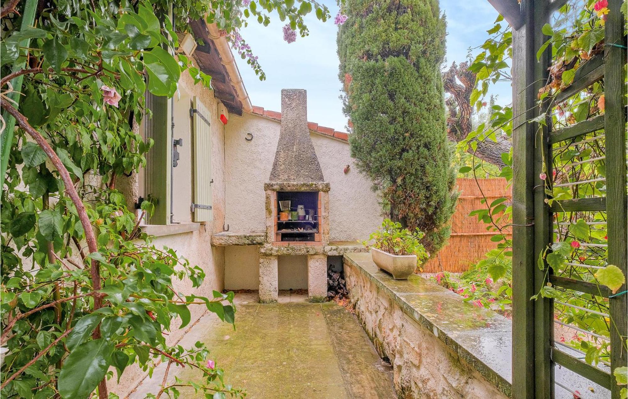 Beautiful Home In Saint-Rémy-de-Provence Buitenkant foto